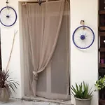 Art *